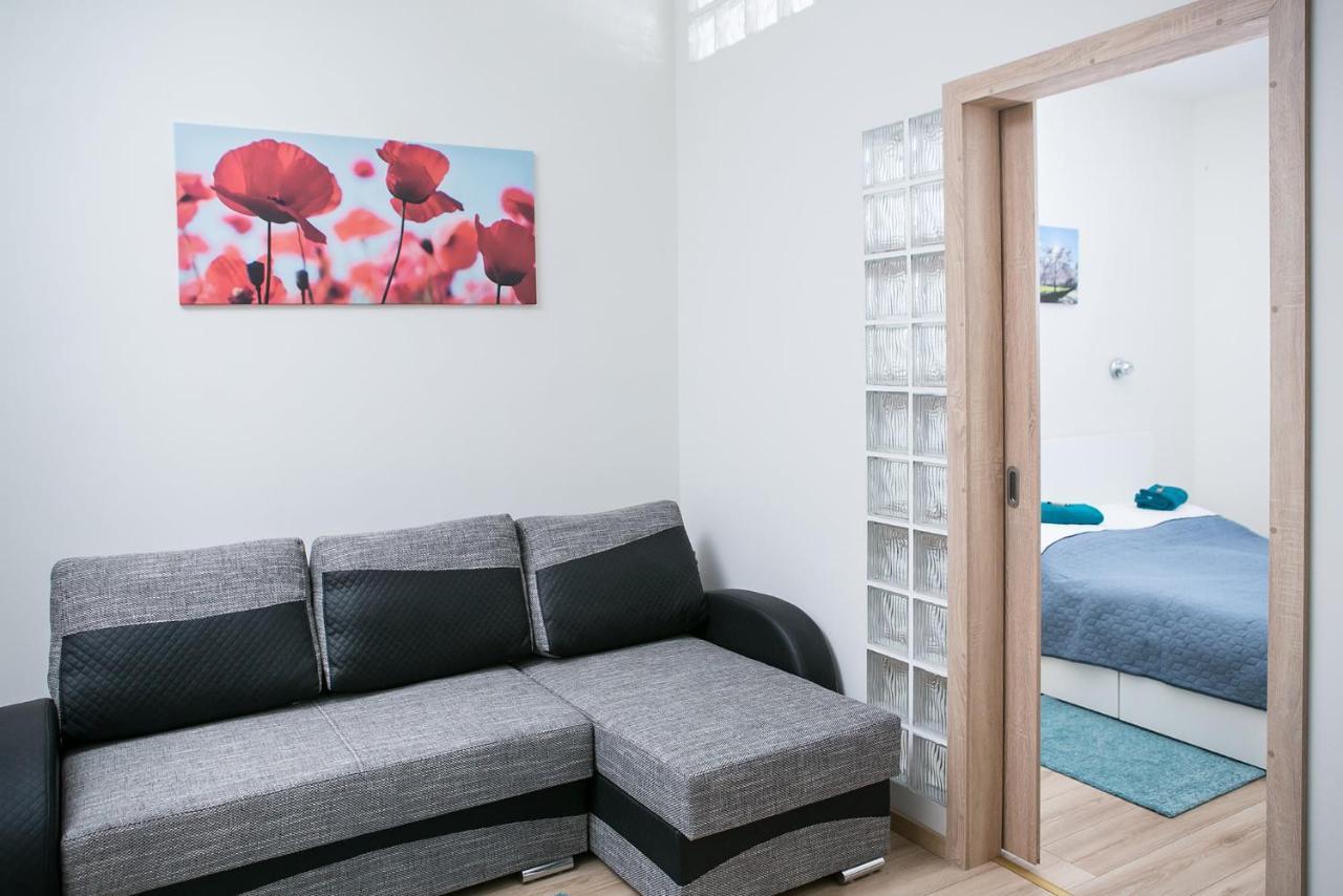 Forras Apartman เอ็กเกอร์ ภายนอก รูปภาพ